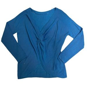 HALOGEN Viscose/cashmere blend sweater knot detail Long Sleeve Blue